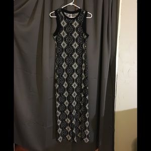 Xhilaration Women’s Pattern Black Medium Dress
